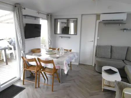 Mobil-home 6 pers. avec accès plage direct et piscine dans camping - Photo 8