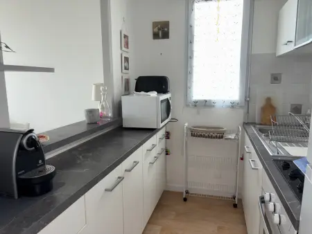 Charmant appartement 5 pers, WIFI, parking privatif en bord de mer - Photo 4