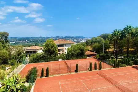 Appartement &agrave; Mandelieu - Piscine Et Court De Tennis, Appartements pour 3 Personnes - Photo 3