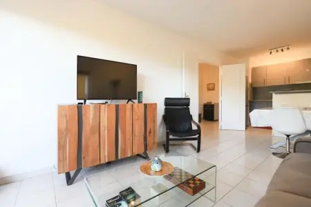 Appartement &agrave; Mandelieu - Piscine Et Court De Tennis, Appartements pour 3 Personnes - Photo 6