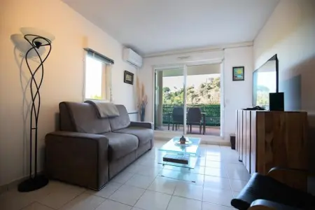 Appartement &agrave; Mandelieu - Piscine Et Court De Tennis, Appartements pour 3 Personnes - Photo 9