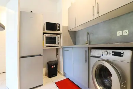 Appartement &agrave; Mandelieu - Piscine Et Court De Tennis, Appartements pour 3 Personnes - Photo 13