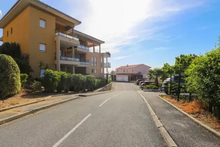 Appartement &agrave; Mandelieu - Piscine Et Court De Tennis, Appartements pour 3 Personnes - Photo 30
