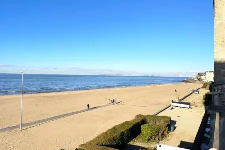 ⛵ Les Roches Noires - Terrasse Vue Mer ****, Terrasse Vue Mer Les Roches Noires - Photo 4