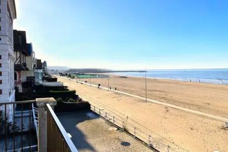 ⛵ Les Roches Noires - Terrasse Vue Mer ****, Terrasse Vue Mer Les Roches Noires - Photo 5