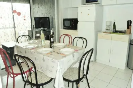 Résidence Clos Des Pins Ii (ré, 3 Pièces pour 5 Personnes - Photo 1