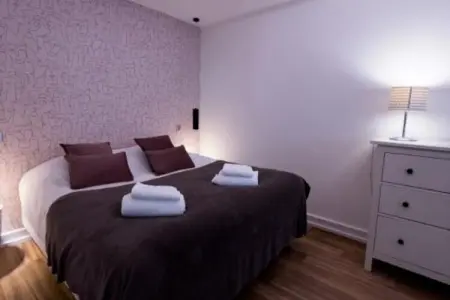 Maison R&eacute;gent & Spa - En Haut De L'escalier, Appartements Regent House & Spa - Photo 12