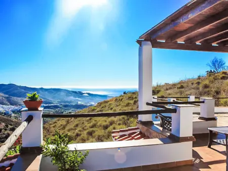 Villa Miradri, magnifique villa au milieu d’un verger naturel face à la mer - Photo 3