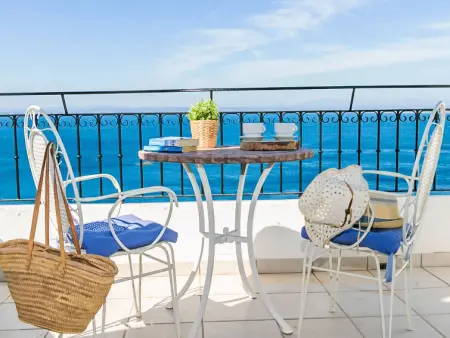 Bel appartement Los Geranios, dans résidence avec vue panoramique sur la mer  - Photo 1