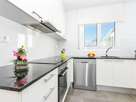 Maison Jeroni Pau, ensoleillée et moderne avec vue panoramique sur la mer - Photo 3