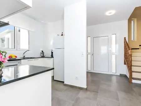 Maison Jeroni Pau, ensoleillée et moderne avec vue panoramique sur la mer - Photo 9