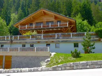 Chalet in Crans Montana,Chalet Astoria CH3962.643.1 N°739634