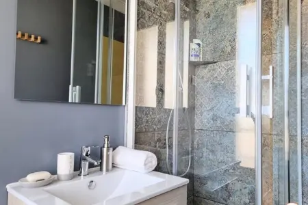 Les 4 Saisons - Magnifique Vue - Volcan Niemeyer Et Bassin, Appartements pour 2 Personnes - Photo 12