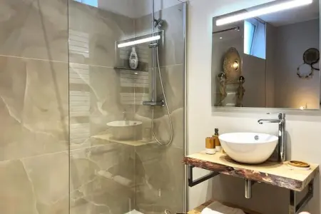 The Pearl - Jacuzzi - Cin&eacute;ma - Patio - Parking, La Perle avec Jacuzzi et Cinéma - Photo 18