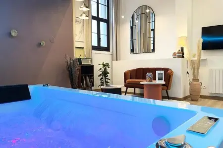 L'orient-express - Jacuzzi Spa - Parking - Loft, Appartement pour 2 personnes - Photo 1