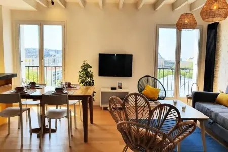 ⛲  Le Loft Perret - Vue Volcan Et Centre Ville, Appartements pour 4 Personnes - Photo 2