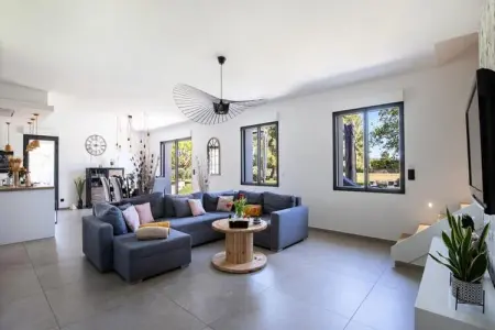 Maison Contemporaine - Grand Jardin Et Piscine Priv&eacute;e, Maisons & Villas pour 8 Personnes - Photo 10