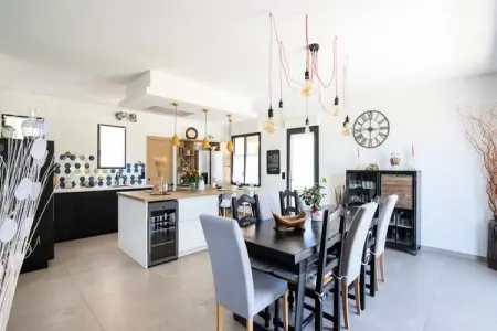 Maison Contemporaine - Grand Jardin Et Piscine Priv&eacute;e, Maisons & Villas pour 8 Personnes - Photo 11