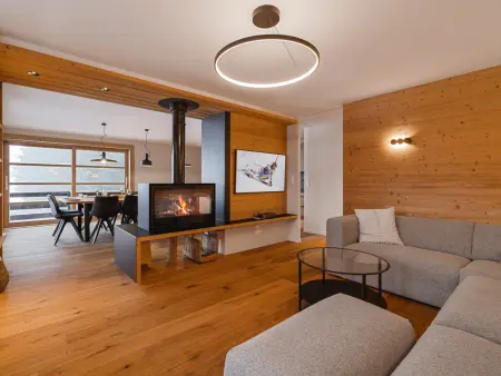 Chalet rénové avec accès direct aux pistes, grand jardin et parking - Photo 2