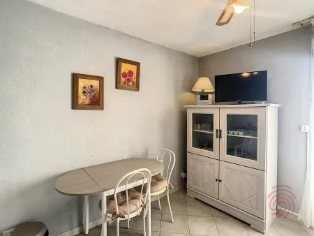 Studio lumineux près des thermes avec Wifi & animaux acceptés - Photo 2