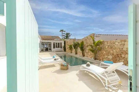 Villa Veles Dos: Tu Escapada de Lujo Frente al Mar, Villa à Alcudia avec piscine au bord de la mer - Photo 12