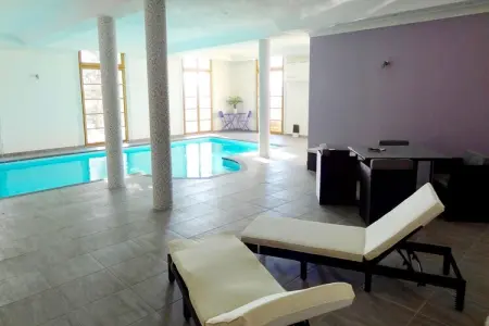 T1 'studio', Séjour élégant au Château Spa - Photo 12