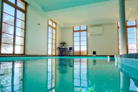 T1 'studio', Séjour élégant au Château Spa - Photo 13