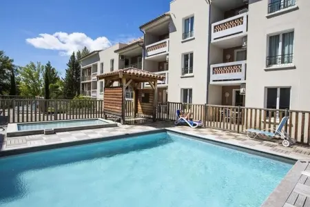 Terres de France - Côté Provence***, Appartement à Gréoux près du spa - Photo 8