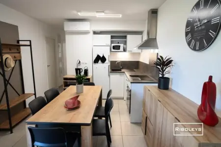 T4 Climatis&eacute; Avec Piscine &agrave; 400m De La Mer, Appartements pour 6 Personnes - Photo 1