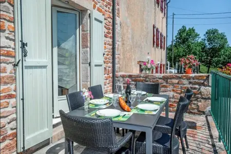 Gîte de France Gîtes de france 6/8 personnes 3 épis, Maison en Pierre en France avec Piscine - Photo 3
