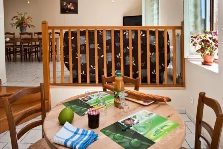 Gîte de France Gîtes de france 6/8 personnes 3 épis, Maison en Pierre en France avec Piscine - Photo 7