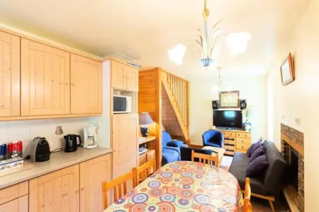 Résidence Les Flocons De Soleil, Chalets pour 6 Personnes - Photo 1