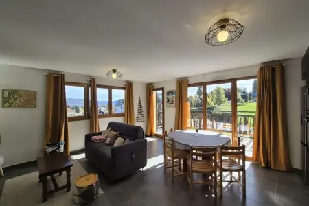 Spacieux Appartement Au Pied Des Pistes, Appartement à Féchaz près des sentiers - Photo 1