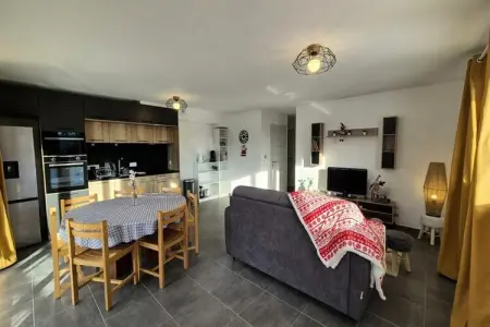 Spacieux Appartement Au Pied Des Pistes, Appartement à Féchaz près des sentiers - Photo 2
