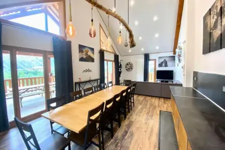 Résidence Appartement Moderne De 220m&sup2; Avec Terrasse, 14 Couchages, &agrave; St-jean-de-mne, Appartements pour 14 Personnes - Photo 1