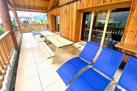 Résidence Appartement Moderne De 220m&sup2; Avec Terrasse, 14 Couchages, &agrave; St-jean-de-mne, Appartements pour 14 Personnes - Photo 2