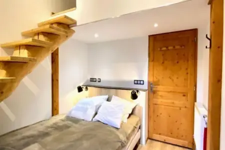 Résidence Appartement Moderne De 220m&sup2; Avec Terrasse, 14 Couchages, &agrave; St-jean-de-mne, Appartements pour 14 Personnes - Photo 8