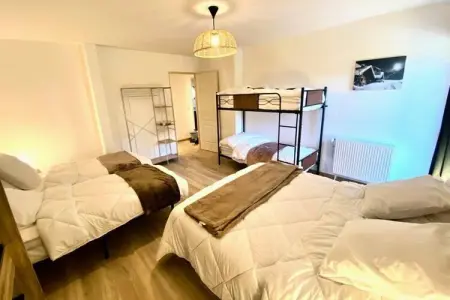 Résidence Appartement R&eacute;nov&eacute; Avec Terrasse Pour 14 Pers. &agrave; Saint-jean-de-maurienne, Appartements pour 14 Personnes - Photo 13