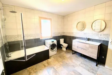 Résidence Appartement R&eacute;nov&eacute; Avec Terrasse Pour 14 Pers. &agrave; Saint-jean-de-maurienne, Appartements pour 14 Personnes - Photo 16