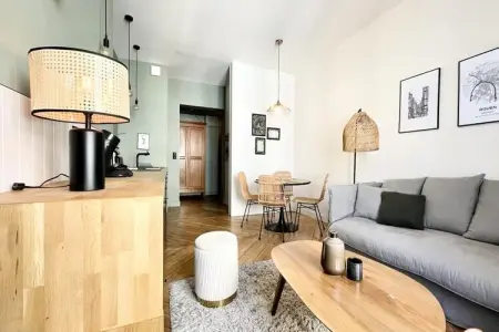 🌴 L'exotique - Vue Pl. Vieux March&eacute; - Standing, Appartements pour 4 Personnes - Photo 2
