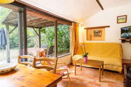 Lou Petarel, Mas Proven&ccedil;al Typique Avec Piscine Partag&eacute;e, Calme, Nature, Maisons & Villas pour 5 Personnes - Photo 27