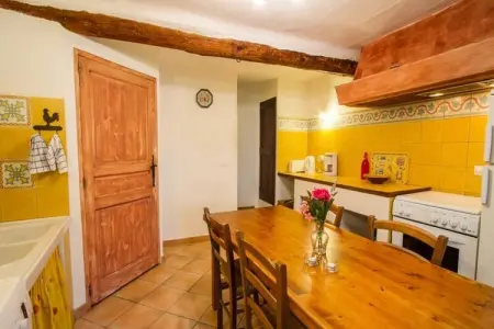 Les Messugues, Mas Proven&ccedil;al Typique Avec Piscine Partag&eacute;e, Nature, Calme, Maisons & Villas pour 6 Personnes - Photo 1