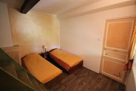Les Messugues, Mas Proven&ccedil;al Typique Avec Piscine Partag&eacute;e, Nature, Calme, Maisons & Villas pour 6 Personnes - Photo 5