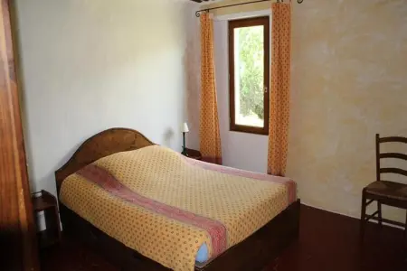 Les Messugues, Mas Proven&ccedil;al Typique Avec Piscine Partag&eacute;e, Nature, Calme, Maisons & Villas pour 6 Personnes - Photo 6