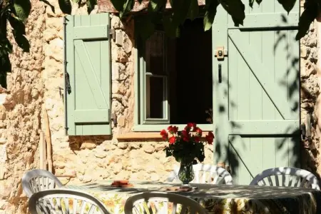 Le Jas, Mas De Charme, Piscine Partag&eacute;e , Nature, Calme, 6 Ha En Provence, Maison en Provence avec Piscine et Spa - Photo 7