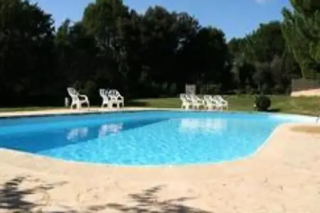 Le Jas, Mas De Charme, Piscine Partag&eacute;e , Nature, Calme, 6 Ha En Provence, Maison en Provence avec Piscine et Spa - Photo 13
