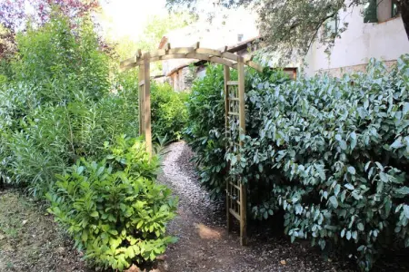 Le Jas, Mas De Charme, Piscine Partag&eacute;e , Nature, Calme, 6 Ha En Provence, Maison en Provence avec Piscine et Spa - Photo 16