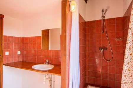 L'oubradou, Mas De Charme, Piscine Partag&eacute;e En Provence, Nature Et Calme, Maisons & Villas pour 6 Personnes - Photo 6