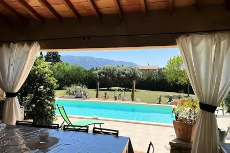 84a -  mas D'elise , Magnifique Villa Avec Piscine Au C&oelig;ur Du Luberon, Maisons & Villas pour 10 Personnes - Photo 2