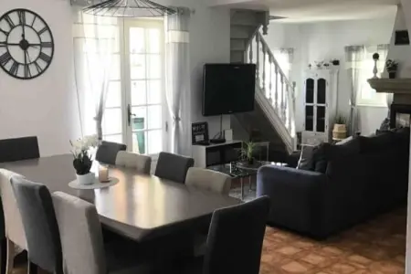 84a -  mas D'elise , Magnifique Villa Avec Piscine Au C&oelig;ur Du Luberon, Maisons & Villas pour 10 Personnes - Photo 10